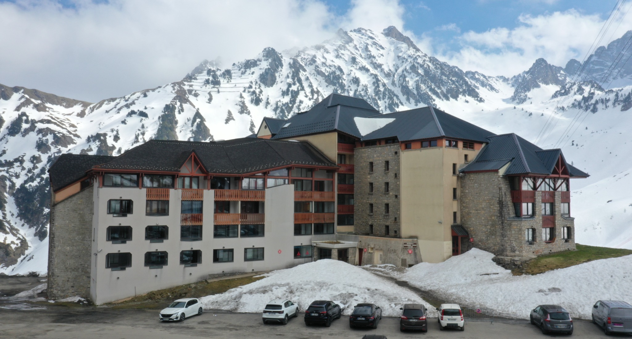 Résidence La Mongie 1900 face à la montagne